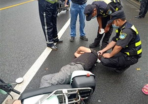 巡逻遇交通事故  宗保保安忙施救——宗保公司驻高桥市容项目队员