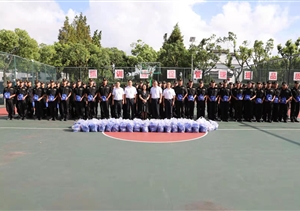 周浦镇党委副书记一行慰问宗保队员