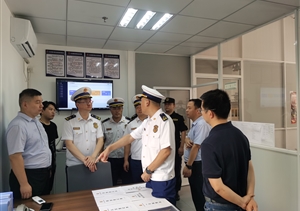 上海市消防救援总队领导调研高东镇社区微型消防站