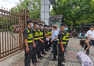 高桥镇副镇长一行慰问宗保队员