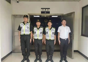 醉酒男子闹事砸门 队员警惕及时制止 —上海海关缉私局项目收到表